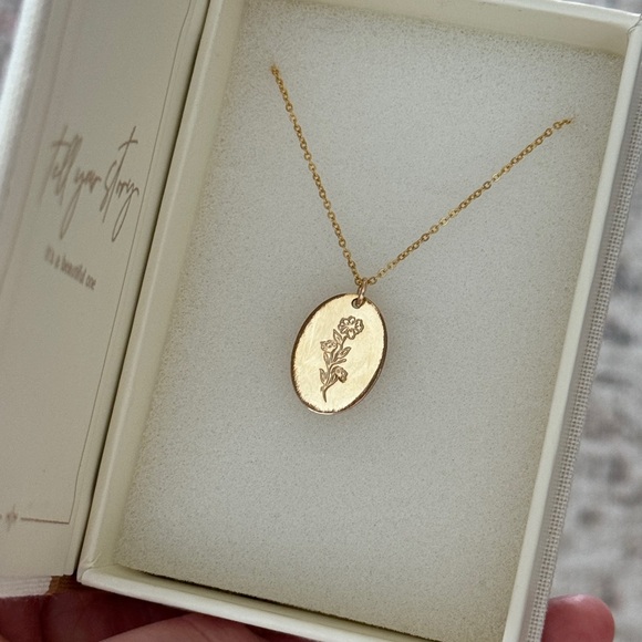 Made by Mary Family Flowers Necklace - Picture 5 of 8